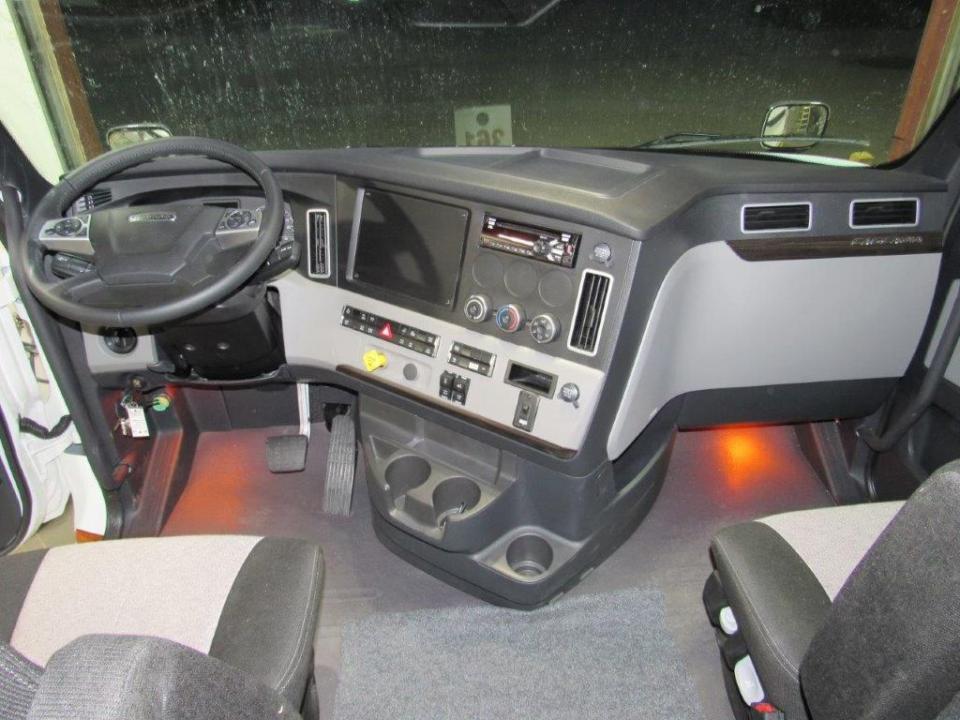 174682368285435.jpg